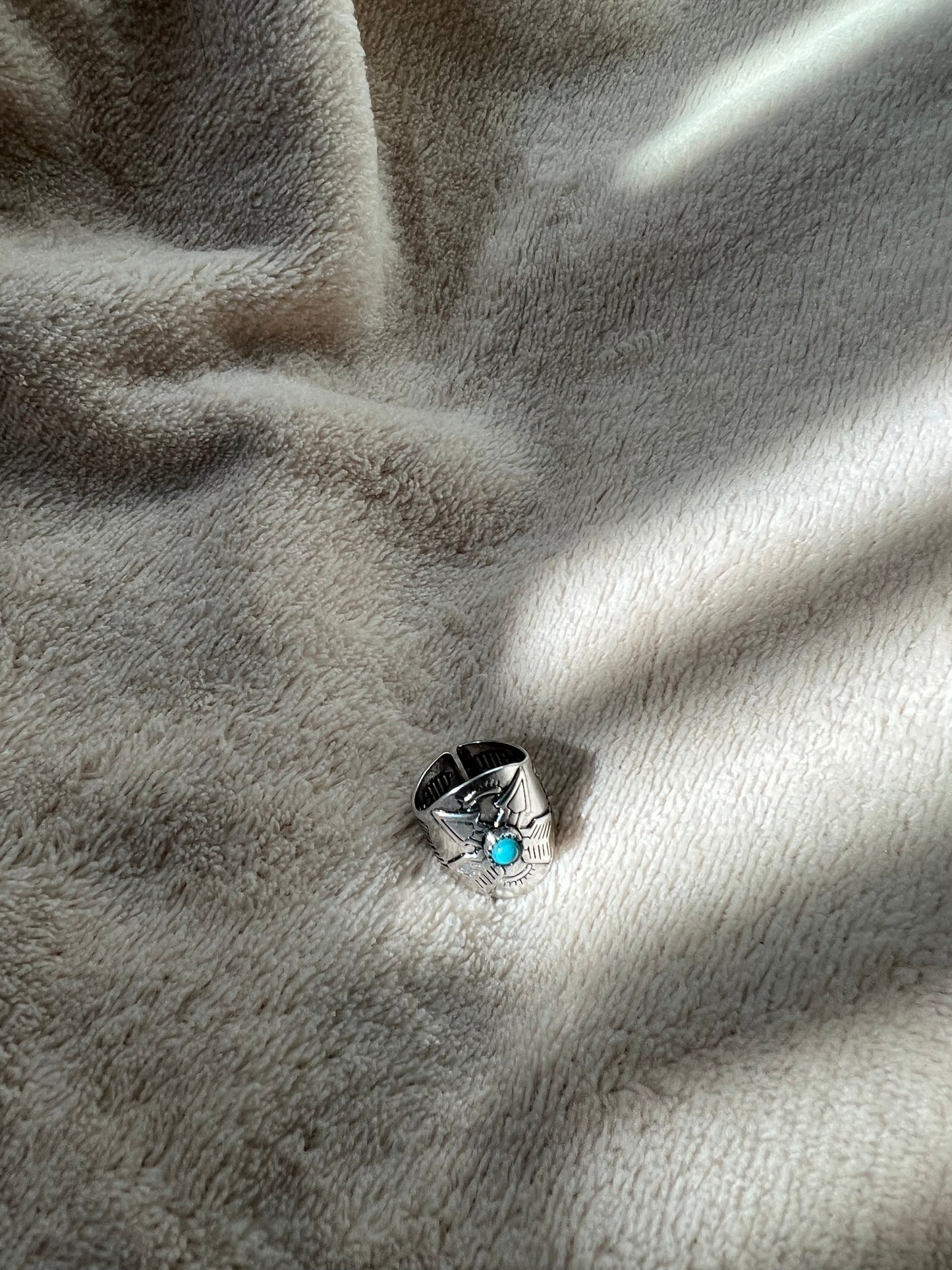 “DOUBLE ARROW” ring