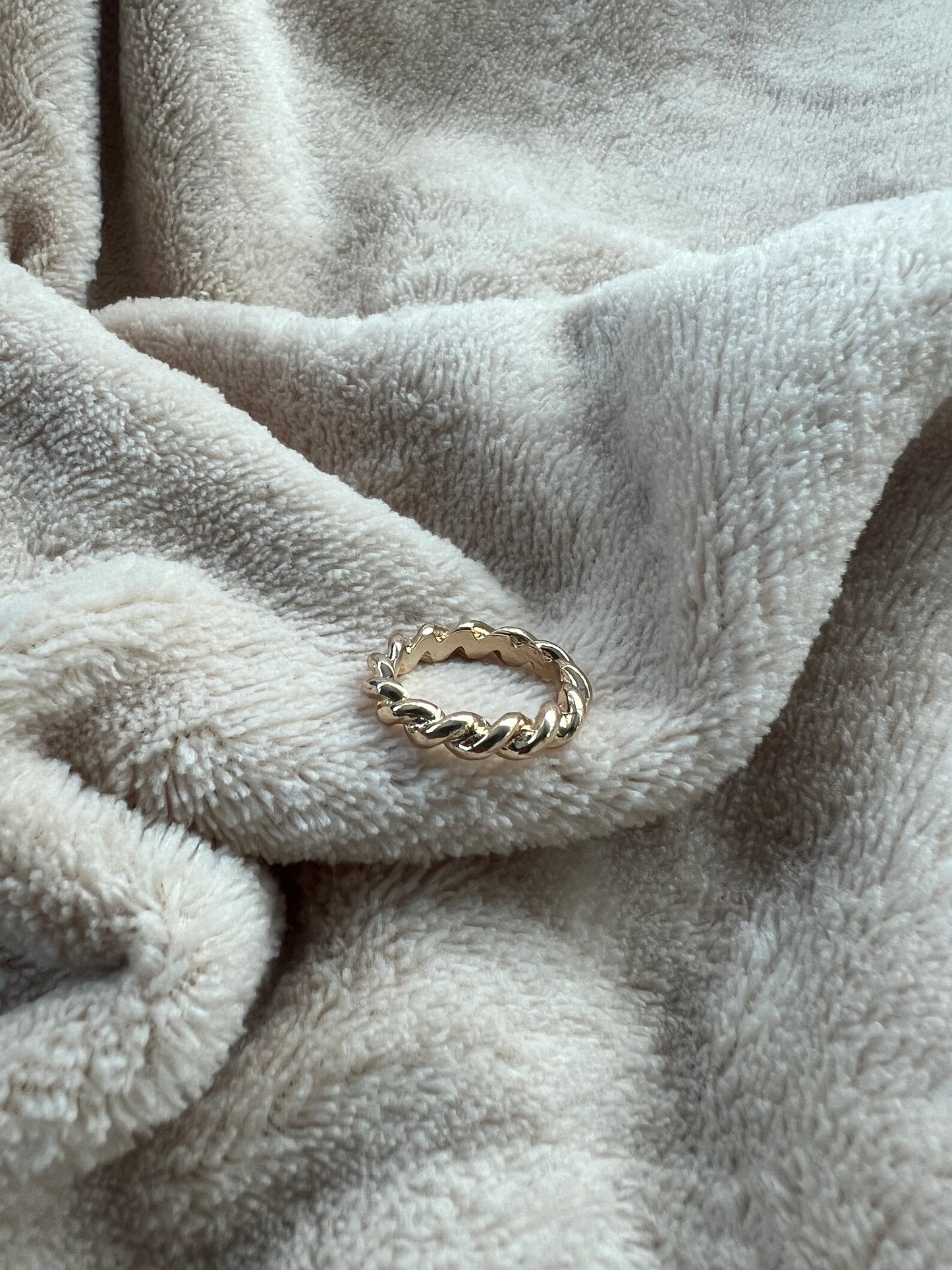 “KEEP IT CUTE” ring set