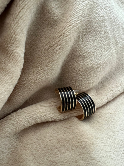 “VICTORIA” hoops