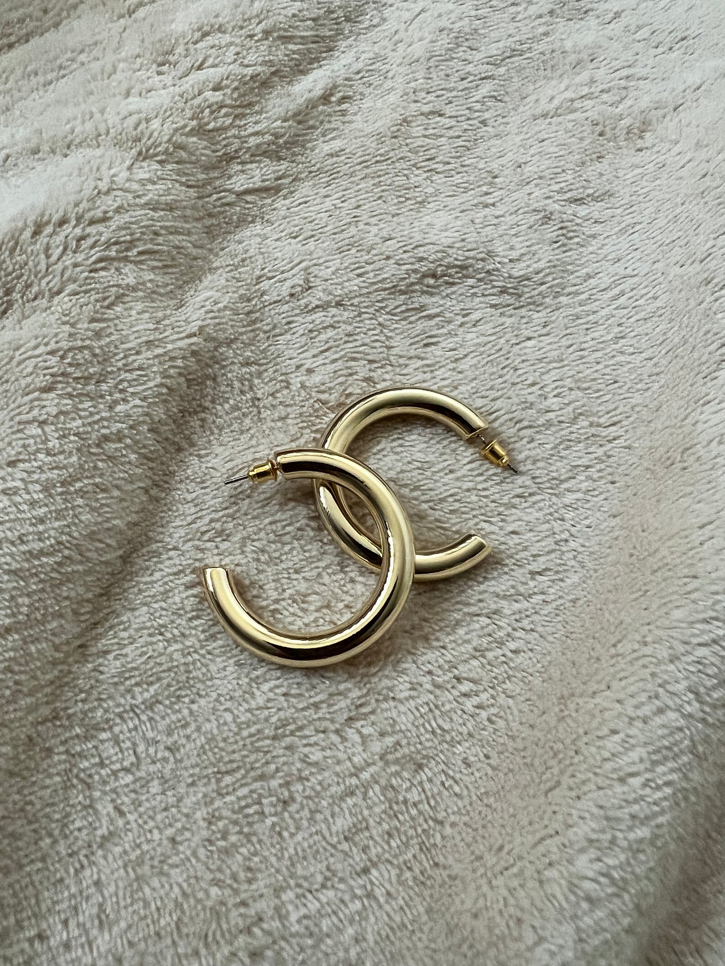 “PUFF” hoops
