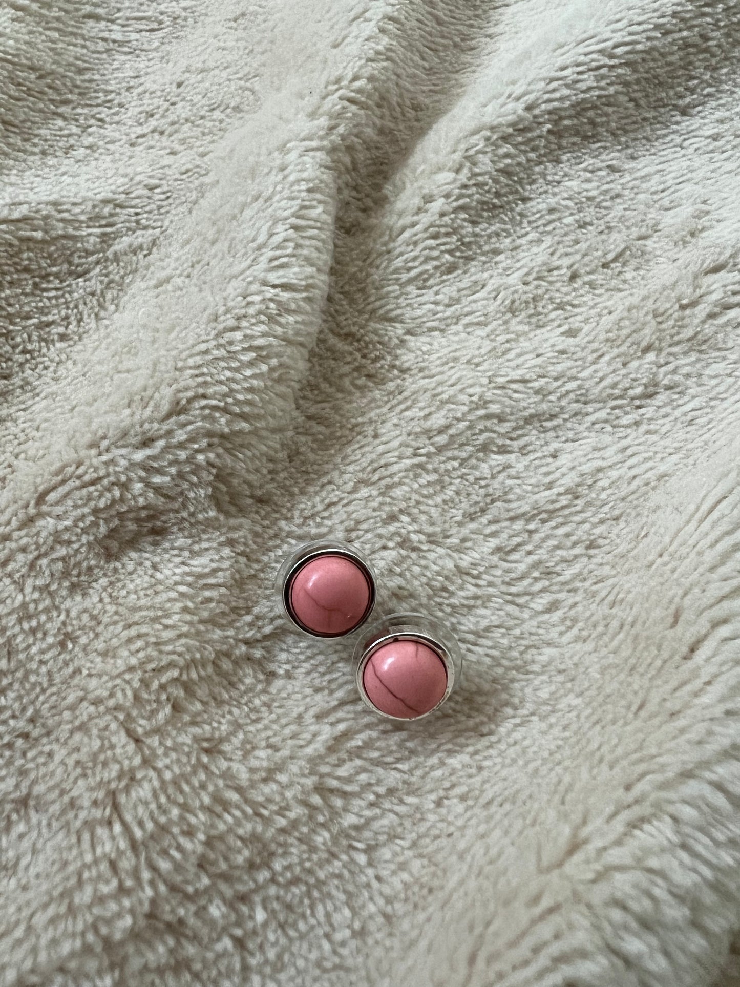 “FEELING PINK” Stud trio set