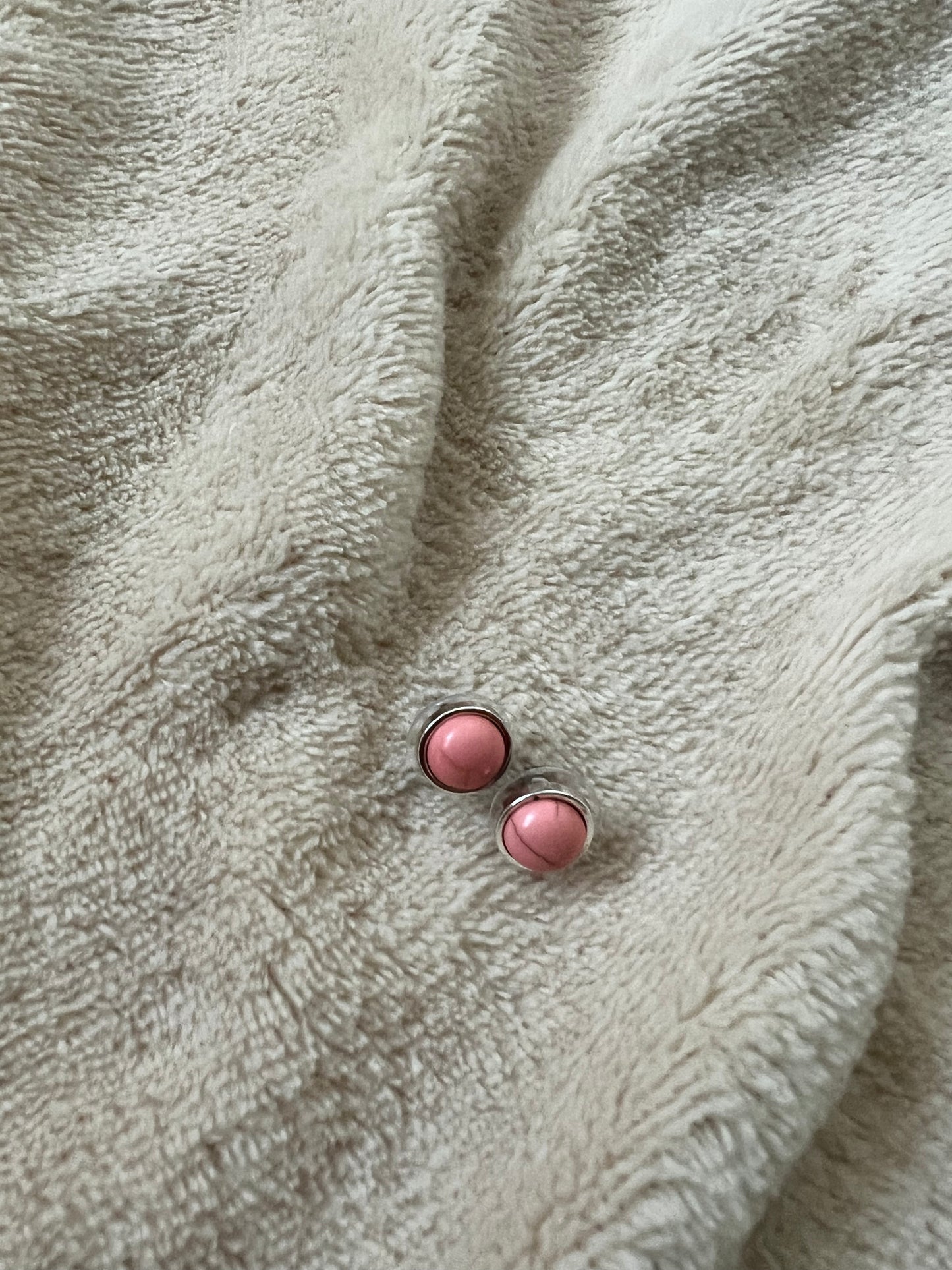 “FEELING PINK” Stud trio set