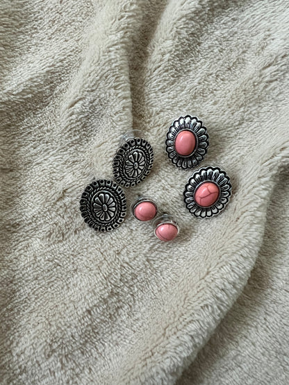 “FEELING PINK” Stud trio set