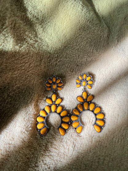 “DAISY” statement earrings