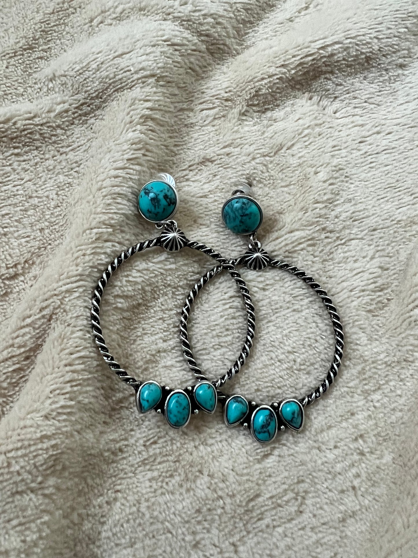 “THREE STONES” earrings