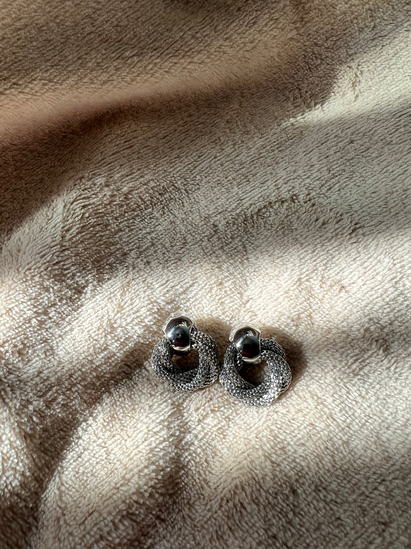 MINI “TWISTED MESH” stud earrings