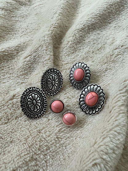 “FEELING PINK” Stud trio set