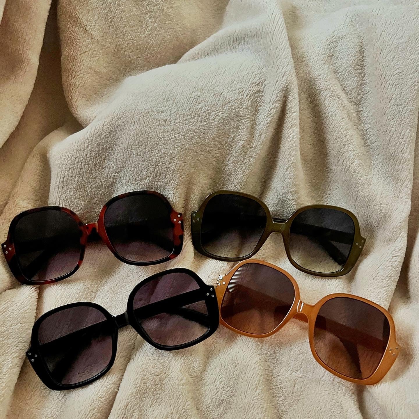 “SUMMER” sunnies
