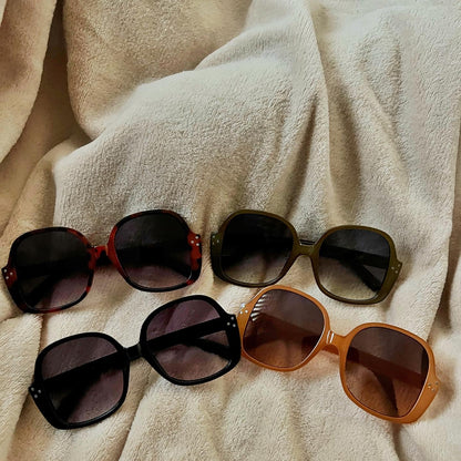 “SUMMER” sunnies