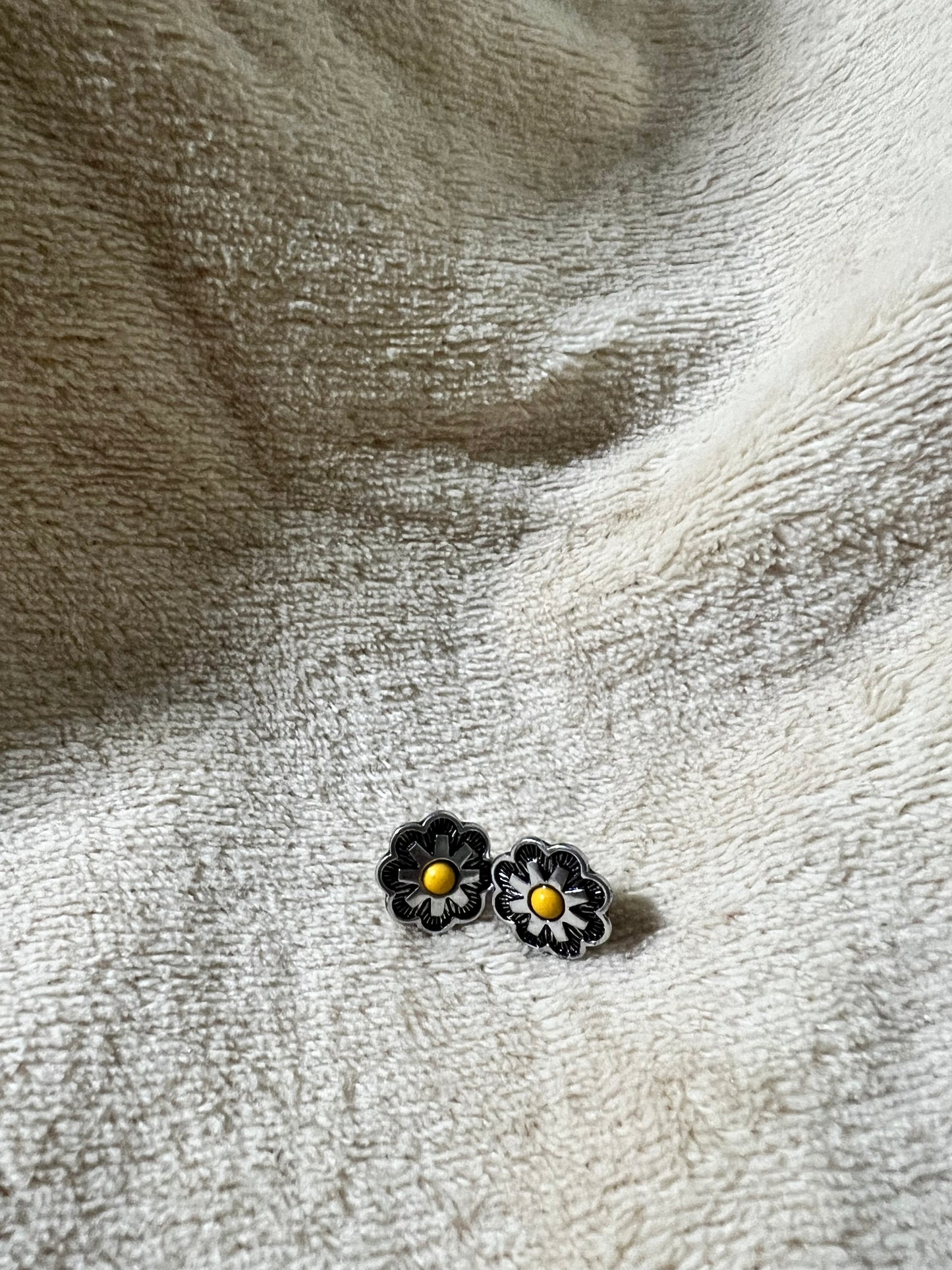 “YELLOW FLOWER” Trio Stud earrings