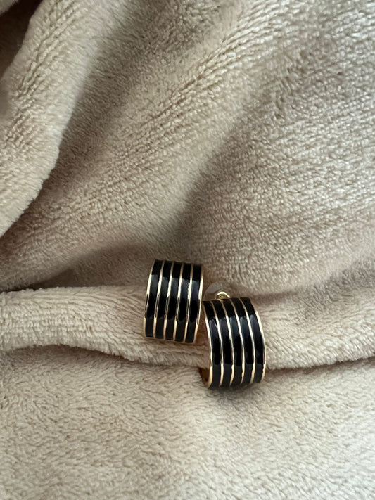 “VICTORIA” hoops