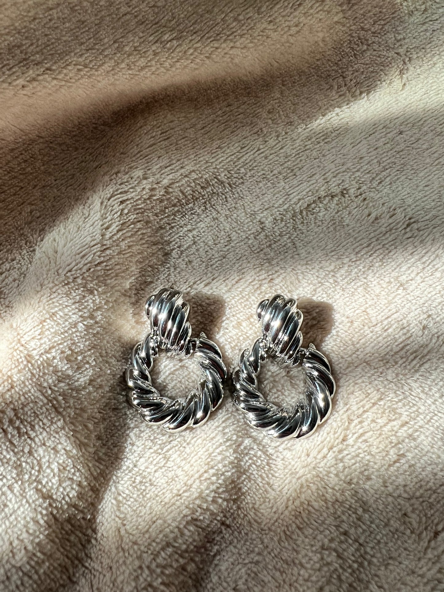 “CROISSANT” statement earrings