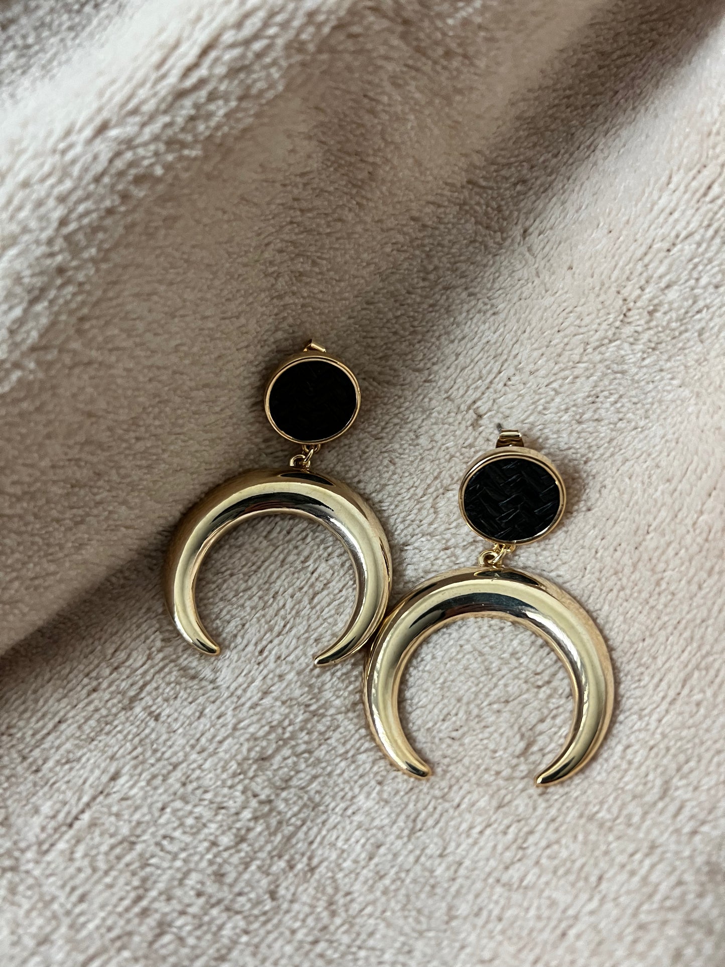 “BLACK MOON” statement earrings