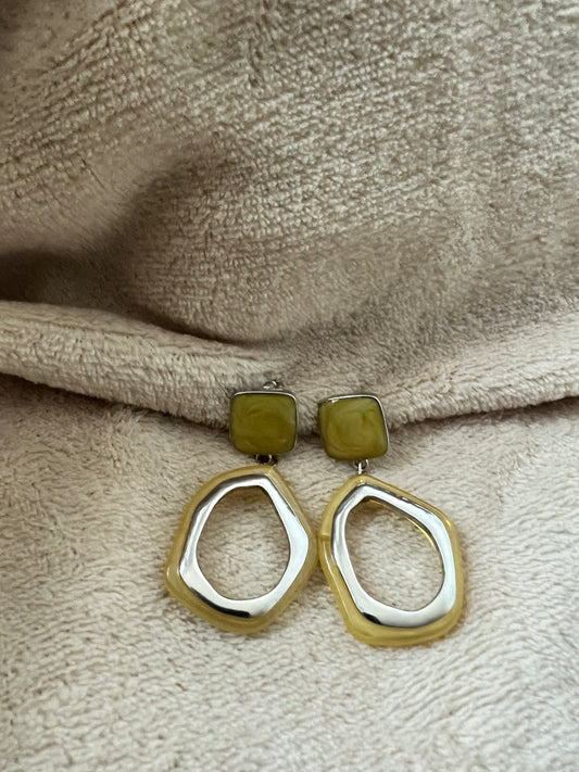 “GREEN APPLE” earrings