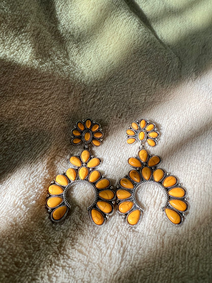 “DAISY” statement earrings