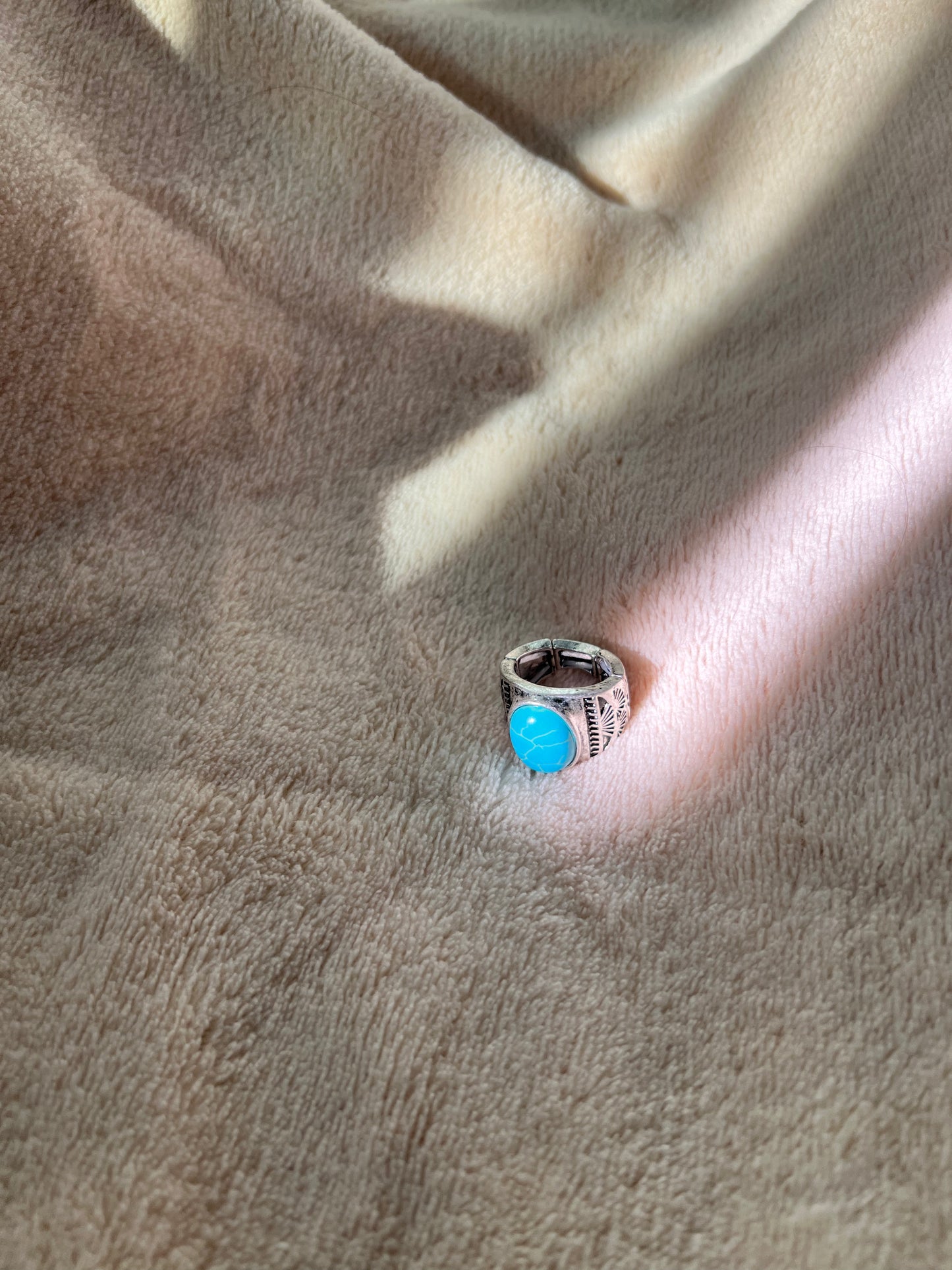 “LILY” ring