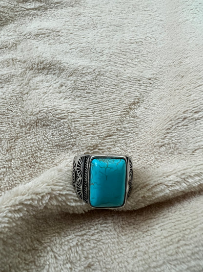 “JULIA” ring
