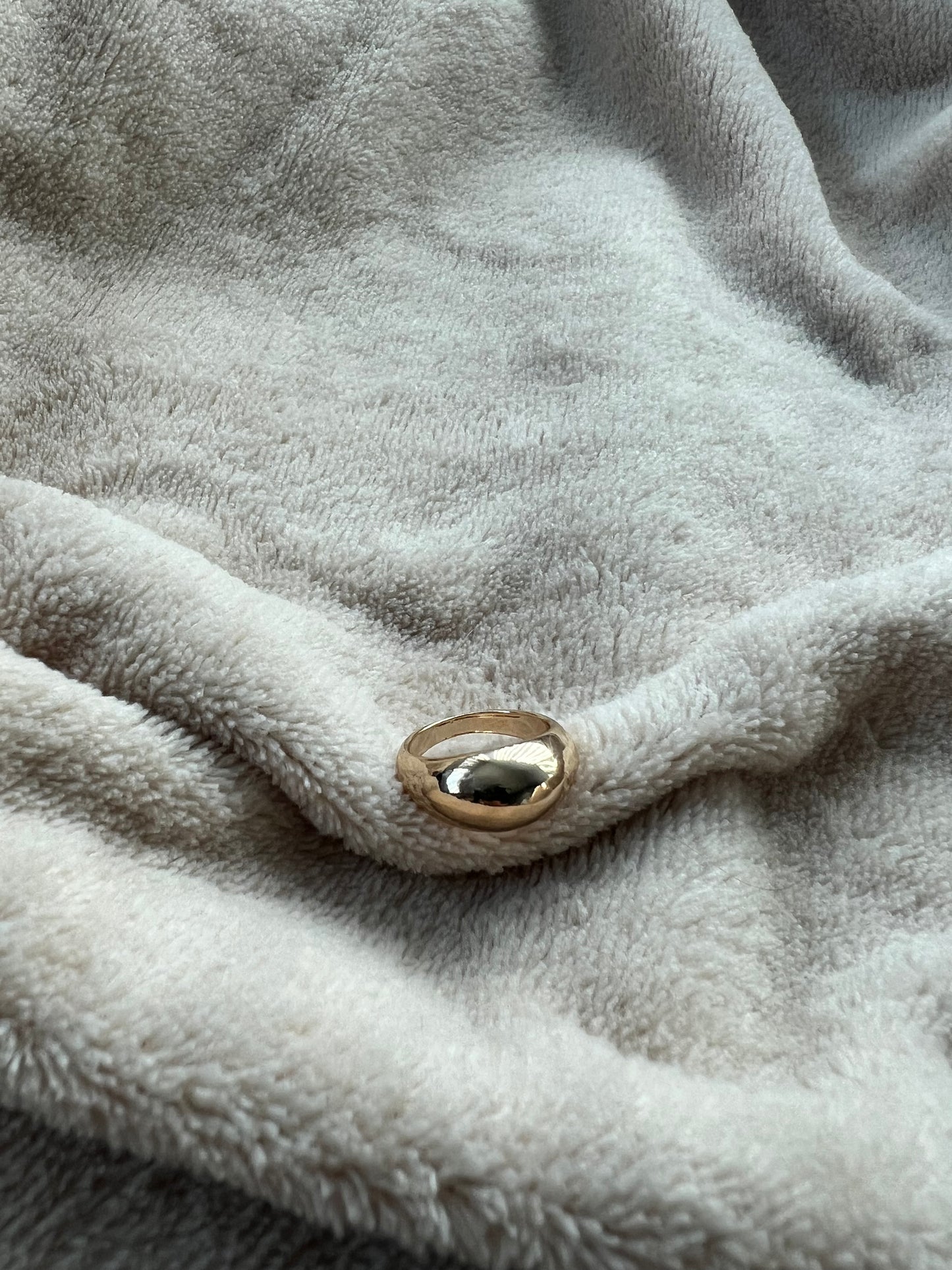 “KEEP IT GOLDEN” ring set